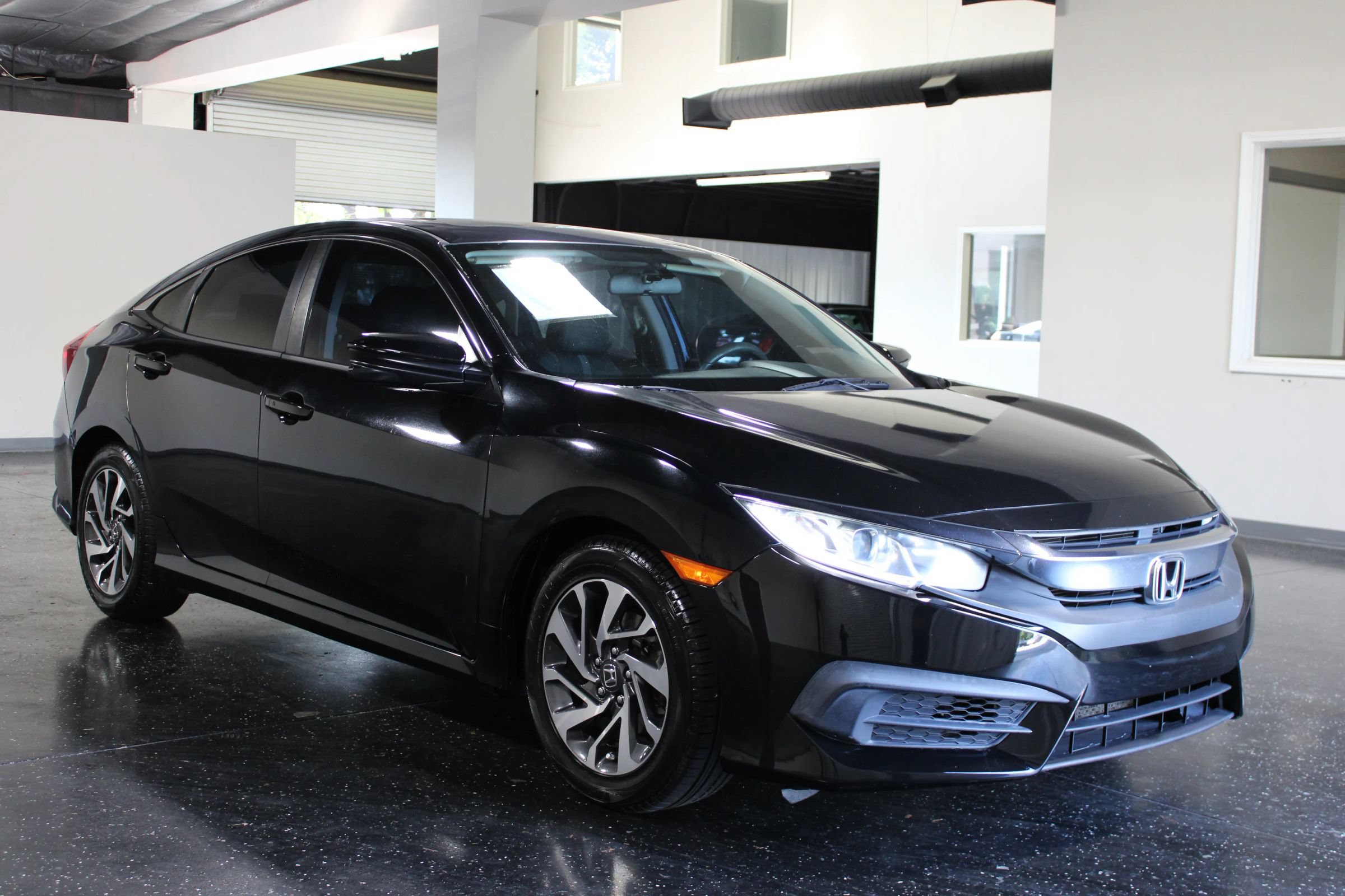 Used 2017 Honda Civic EX image 1