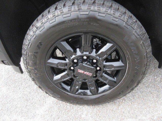 New 2025 GMC Sierra 2500 AT4 w/ AT4 Premium Plus Package image 12