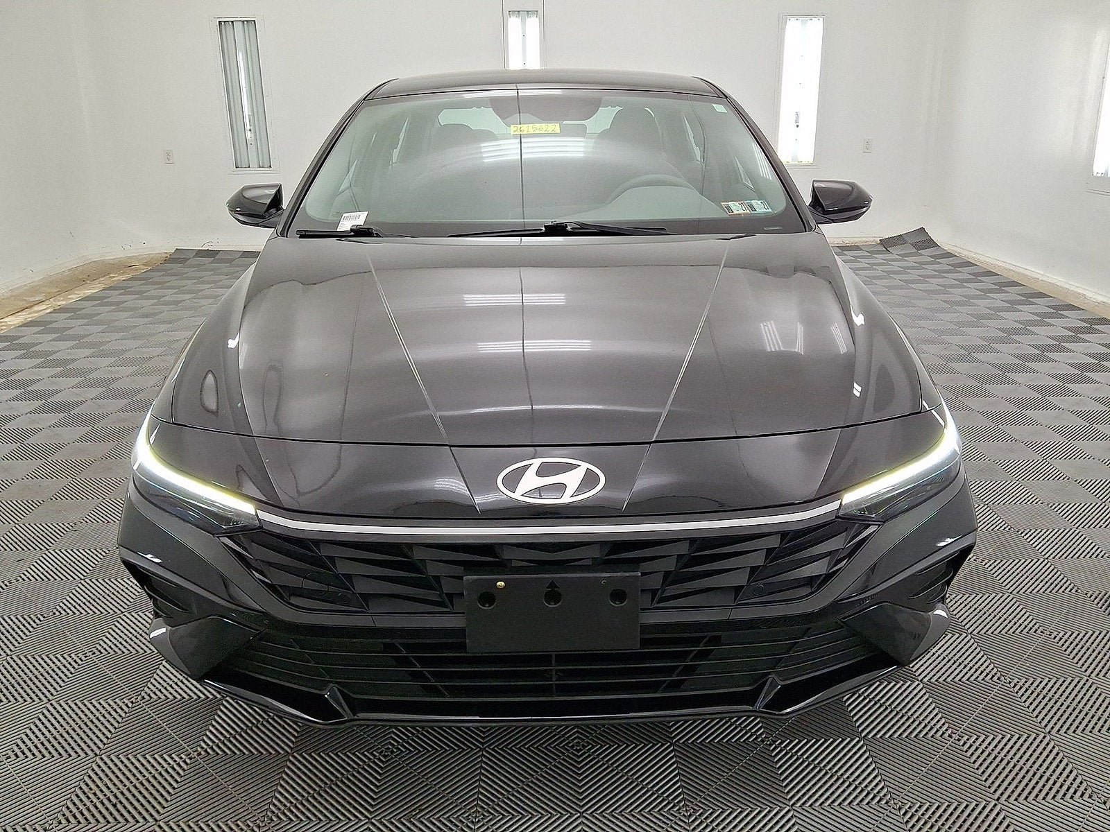 Used 2025 Hyundai Elantra SE w/ Cargo Package FWD image 20