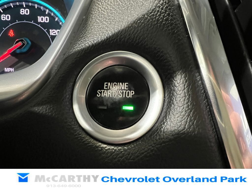 Used 2021 Chevrolet Traverse LT image 18