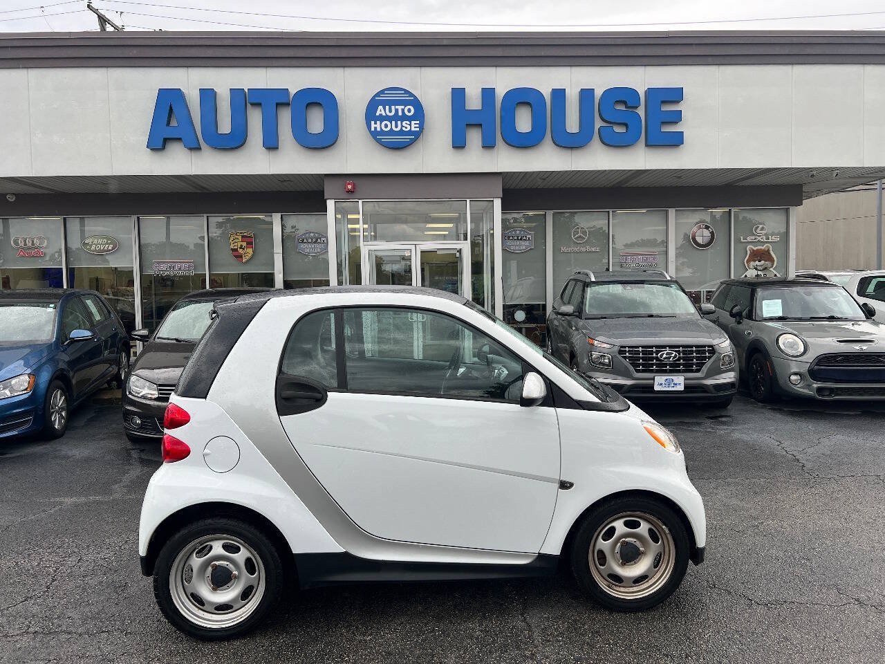 Used 2015 smart fortwo pure RWD image 10