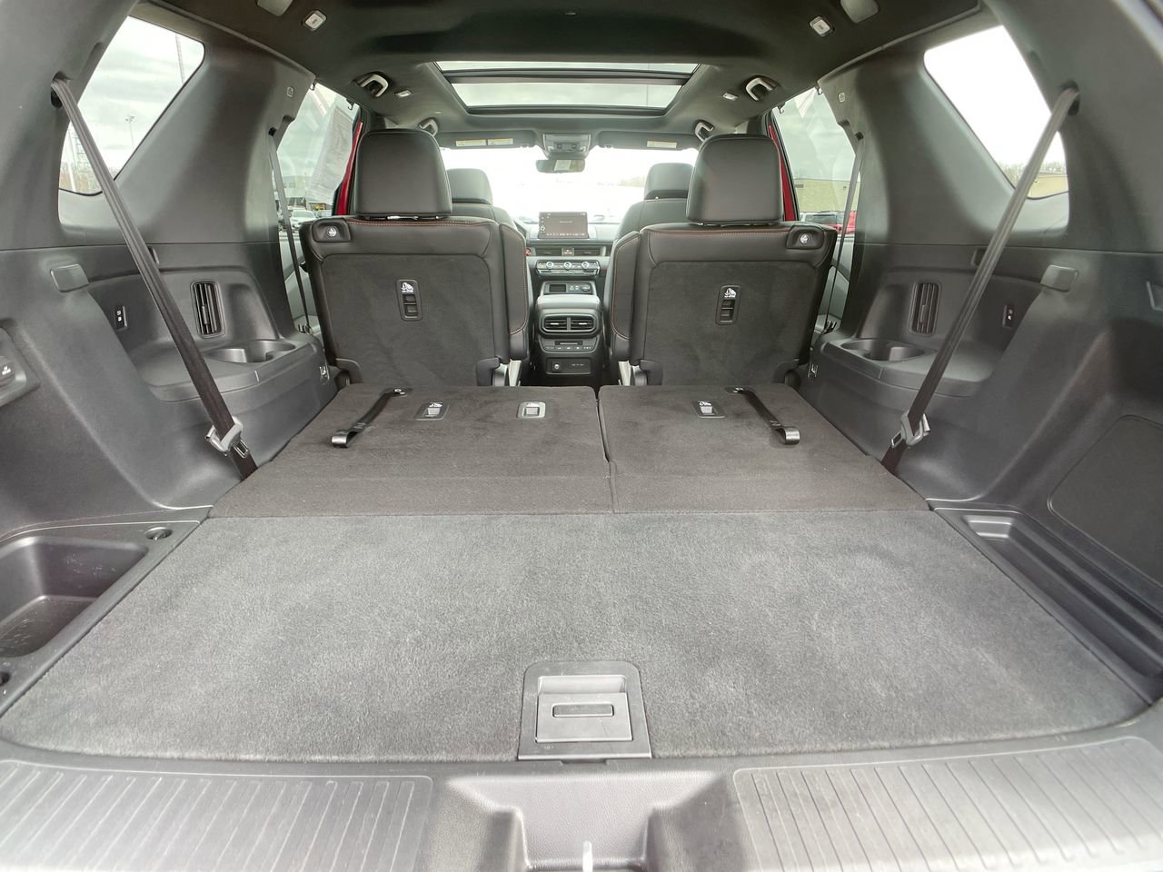 Certified 2025 Honda Pilot TrailSport image 28