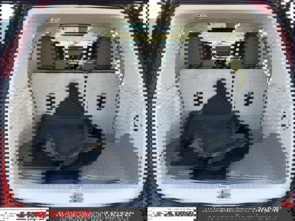 Used 2024 GMC Acadia Denali image 11