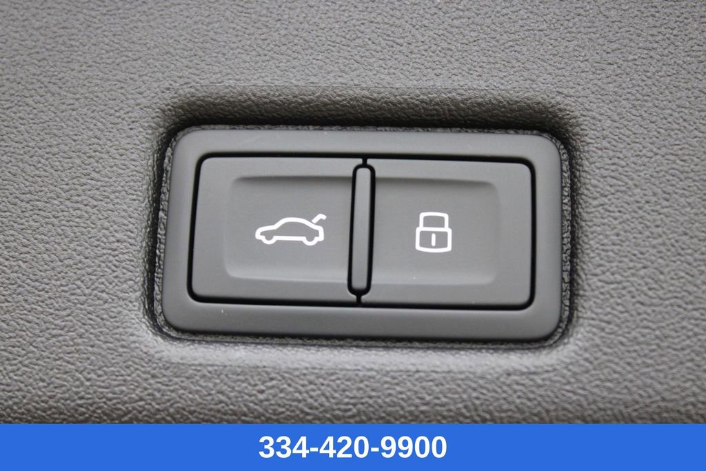 New 2025 Audi Q5 Premium image 30