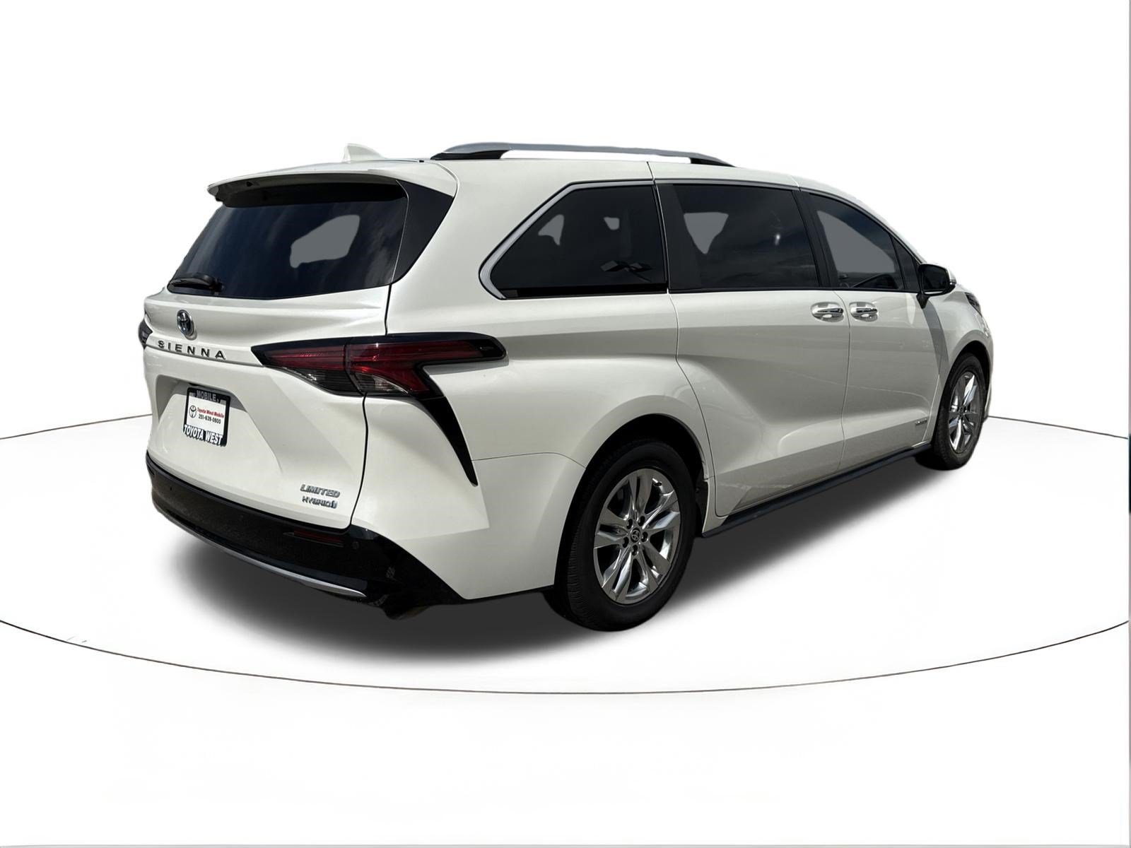 Used 2021 Toyota Sienna Limited AWD/4WD image 3