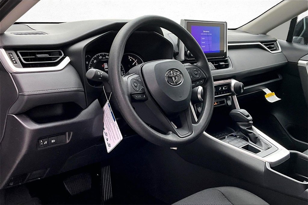 New 2025 Toyota RAV4 LE image 5