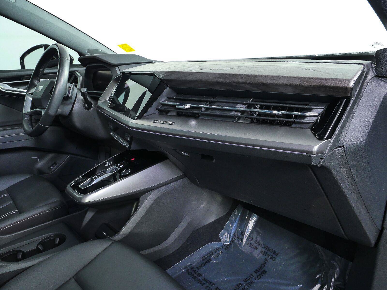 Used 2023 Audi Q4 e-tron Premium Plus w/ Premium Plus RWD image 21