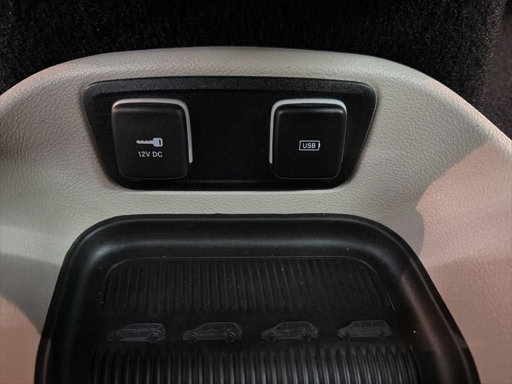 Used 2020 Chrysler Pacifica Limited FWD image 52