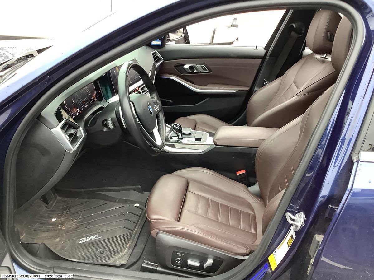 Used 2020 BMW 330i Sedan w/ Convenience Package RWD image 8