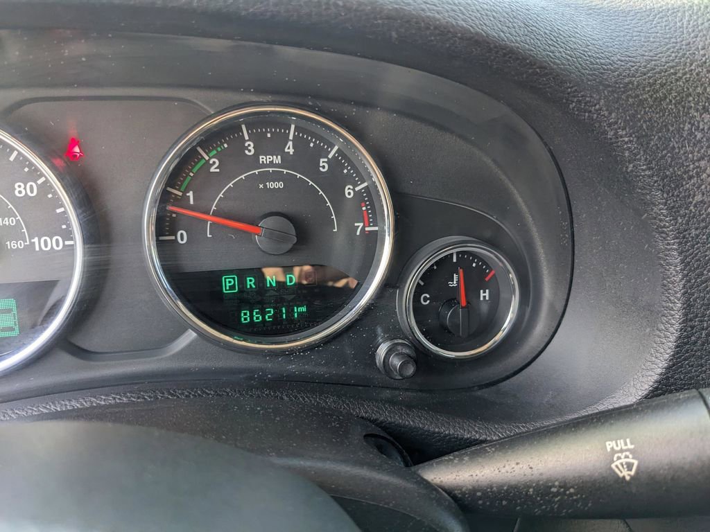 Used 2016 Jeep Wrangler Unlimited Rubicon w/ Connectivity Group AWD/4WD image 30