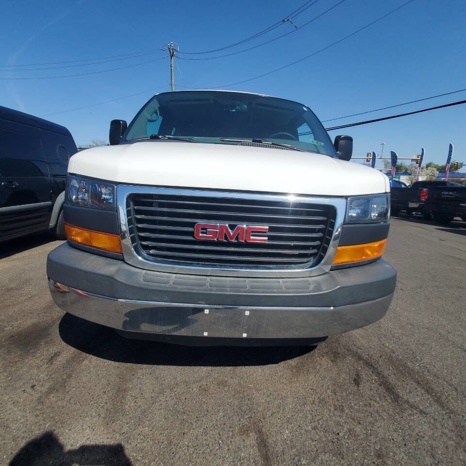 Used 2015 GMC Savana 2500 image 8
