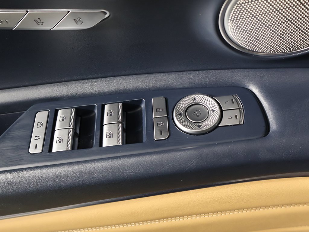 Used 2023 Genesis GV80 2.5T w/ Prestige 20" Package image 39