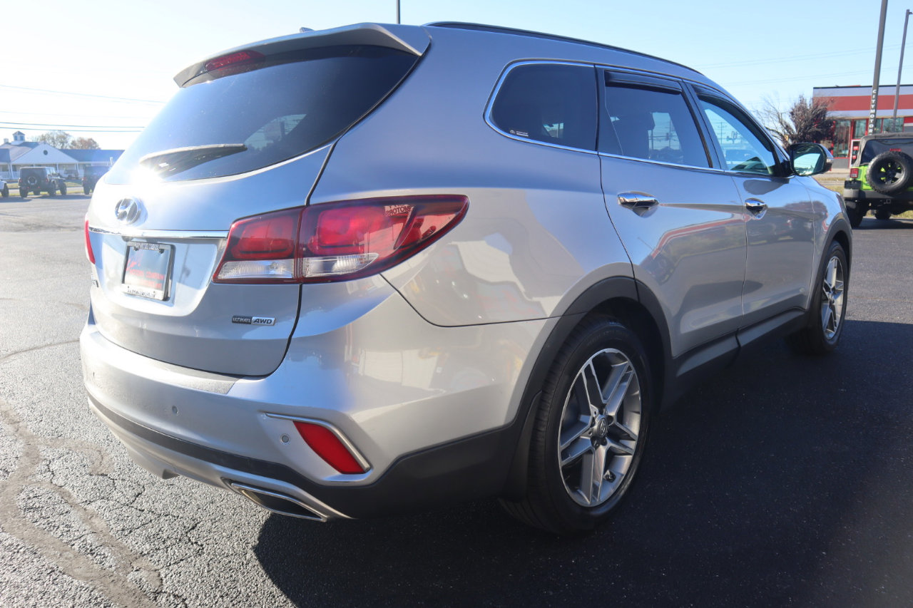 Used 2017 Hyundai Santa Fe AWD w/ SE Ultimate Tech Package 03 image 29