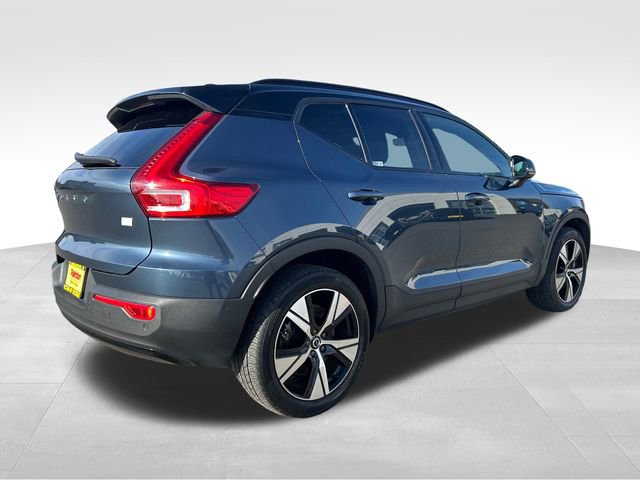 Used 2022 Volvo XC40 P8 Recharge Plus image 10