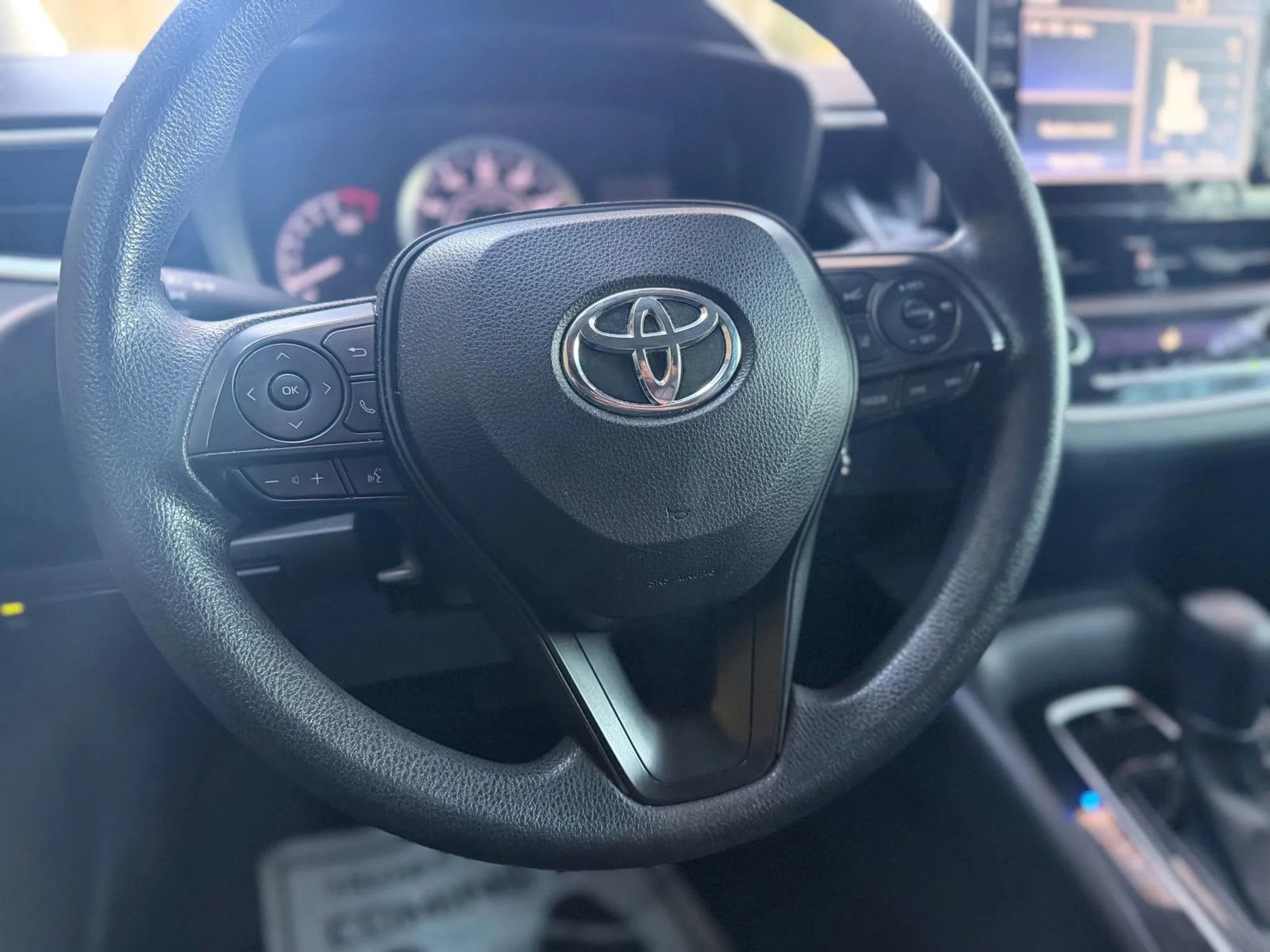 Used 2020 Toyota Corolla LE image 15