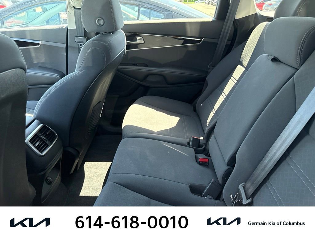 Certified 2019 Kia Sorento L FWD image 8
