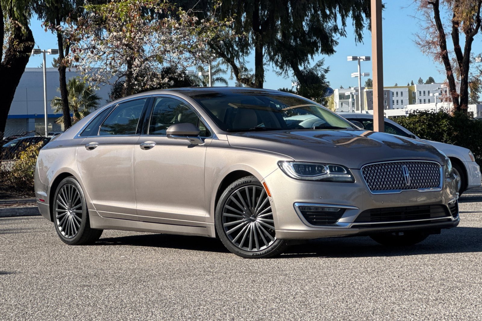 Used 2018 Lincoln MKZ Reserve w/ Luxury Package image 2