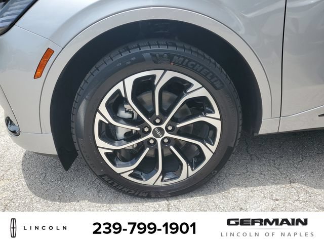 New 2026 Lincoln Nautilus Reserve AWD/4WD image 12