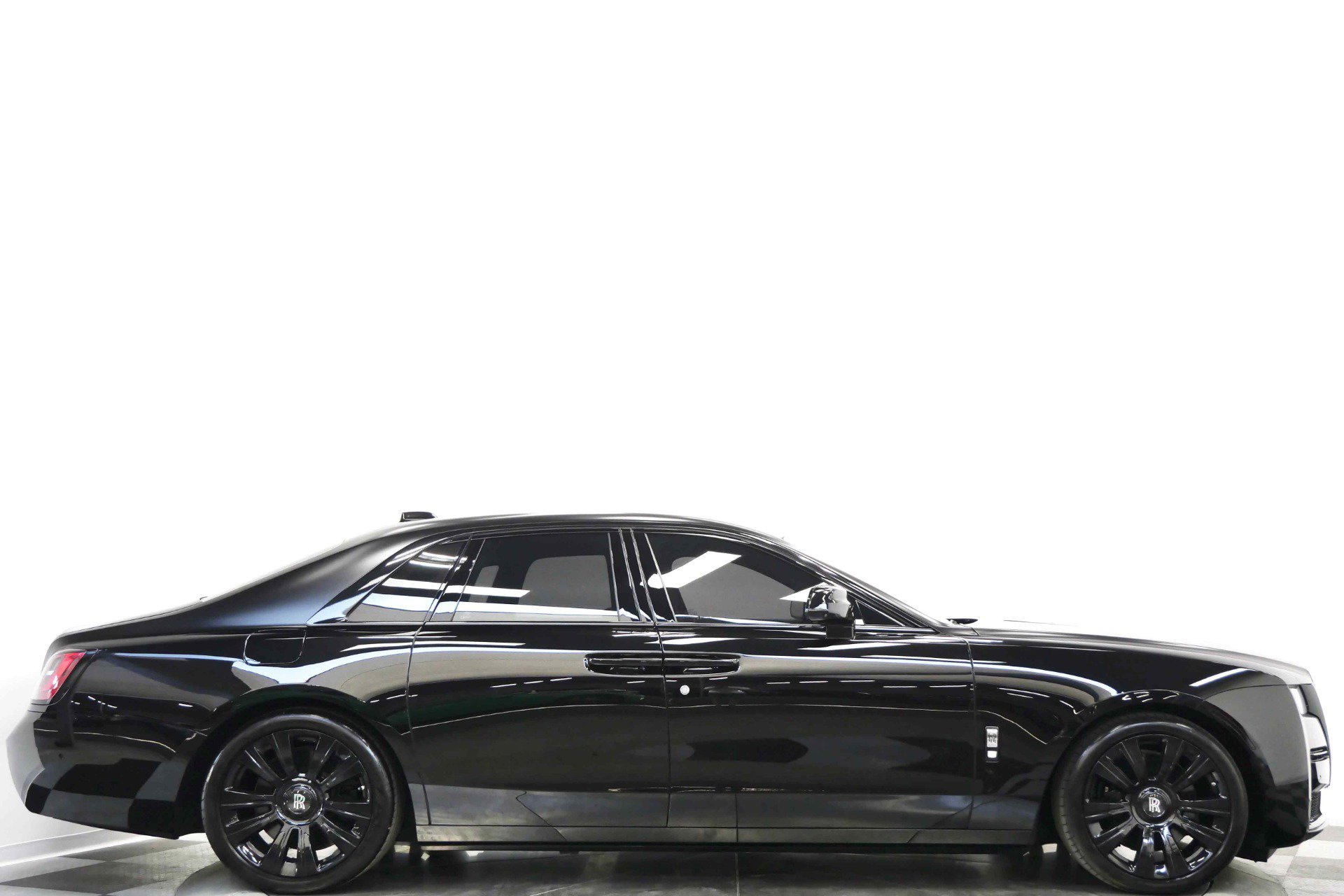 Used 2022 Rolls-Royce Ghost AWD/4WD image 2