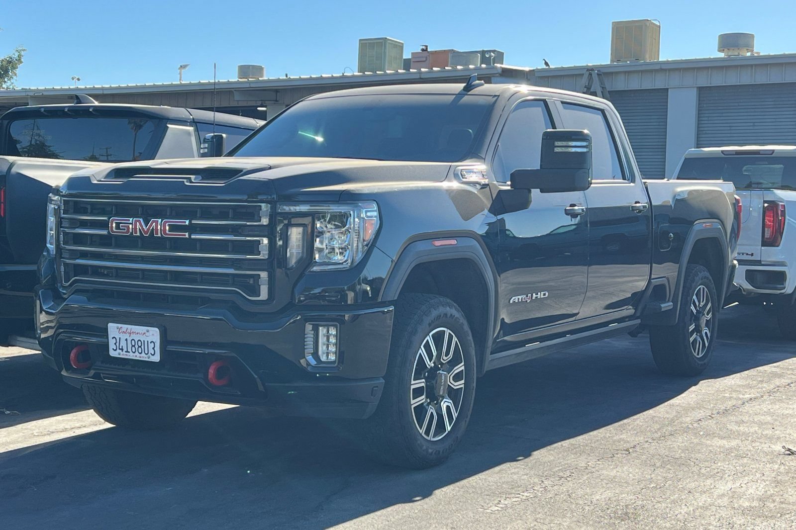 Used 2023 GMC Sierra 2500 AT4 w/ Gooseneck/5TH Wheel Package AWD/4WD image 2