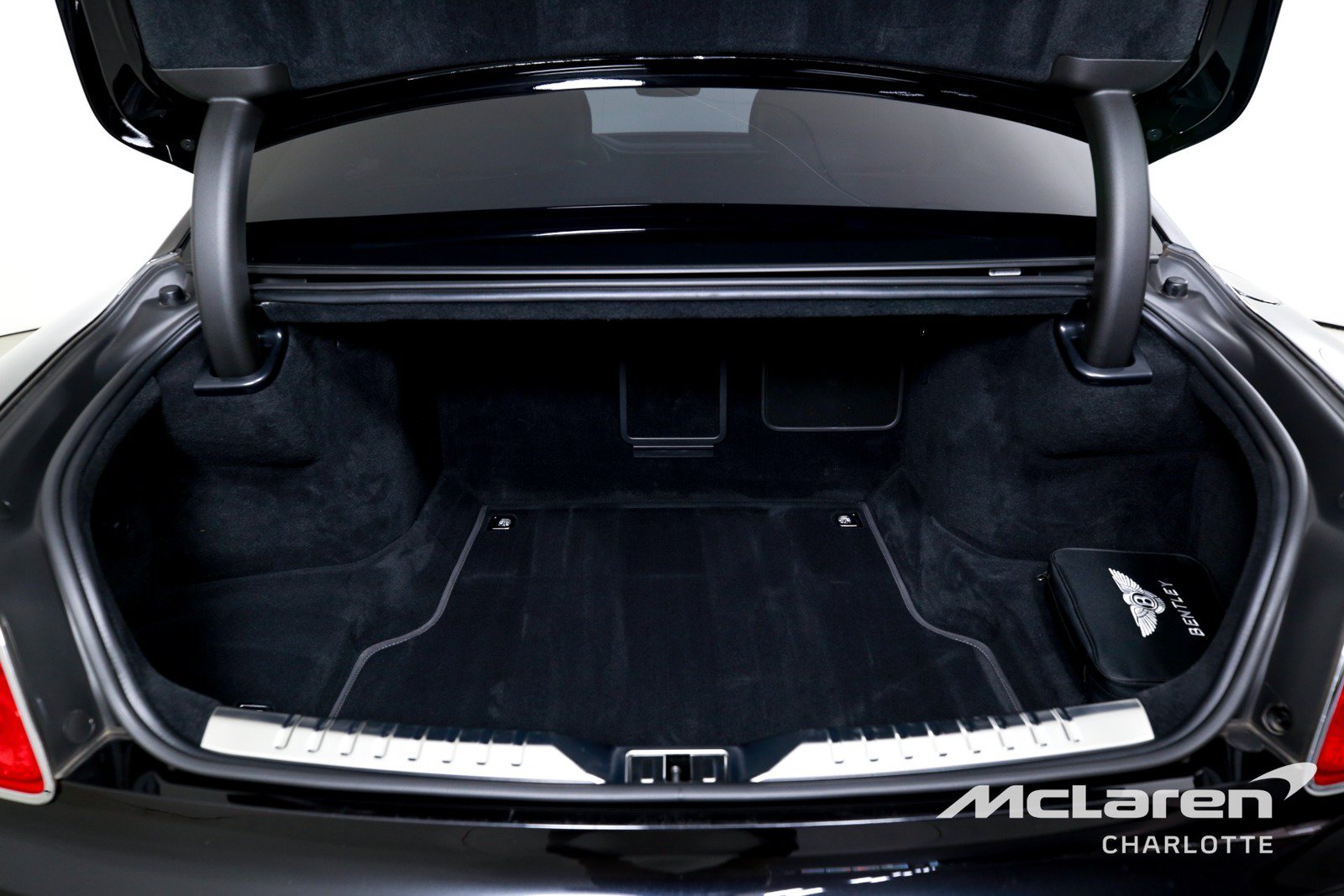 Used 2020 Bentley Flying Spur W12 AWD/4WD image 21