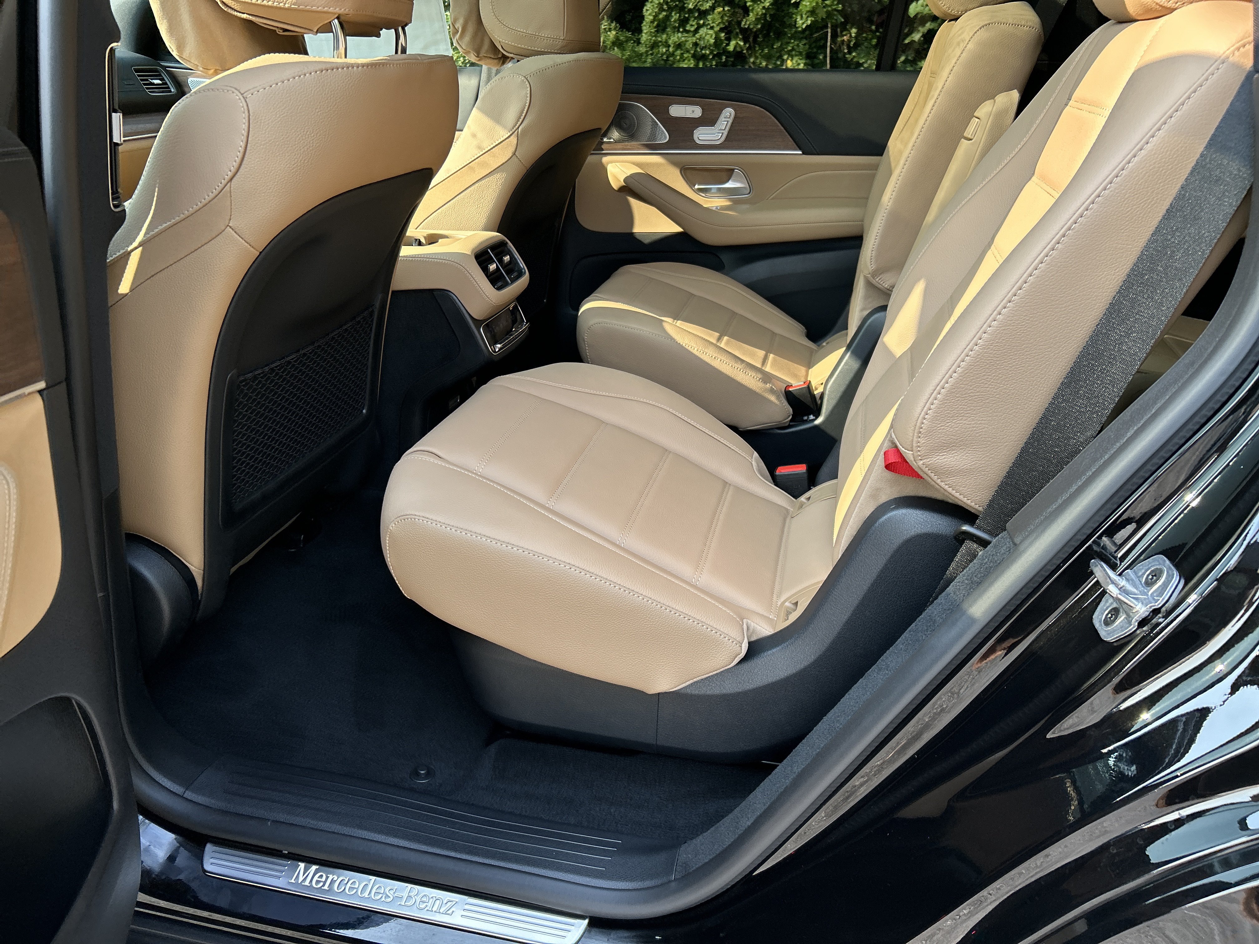 New 2026 Mercedes-Benz GLS 580 4MATIC image 37