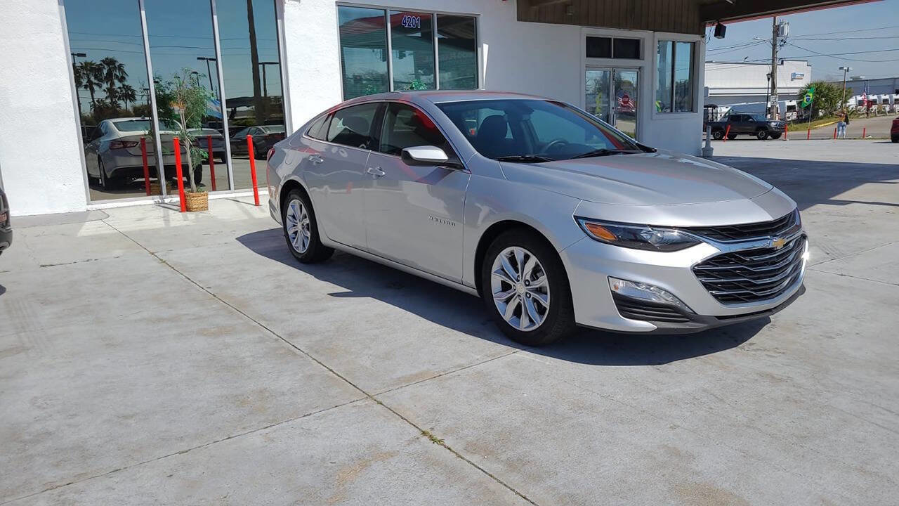 Used 2019 Chevrolet Malibu LT image 2