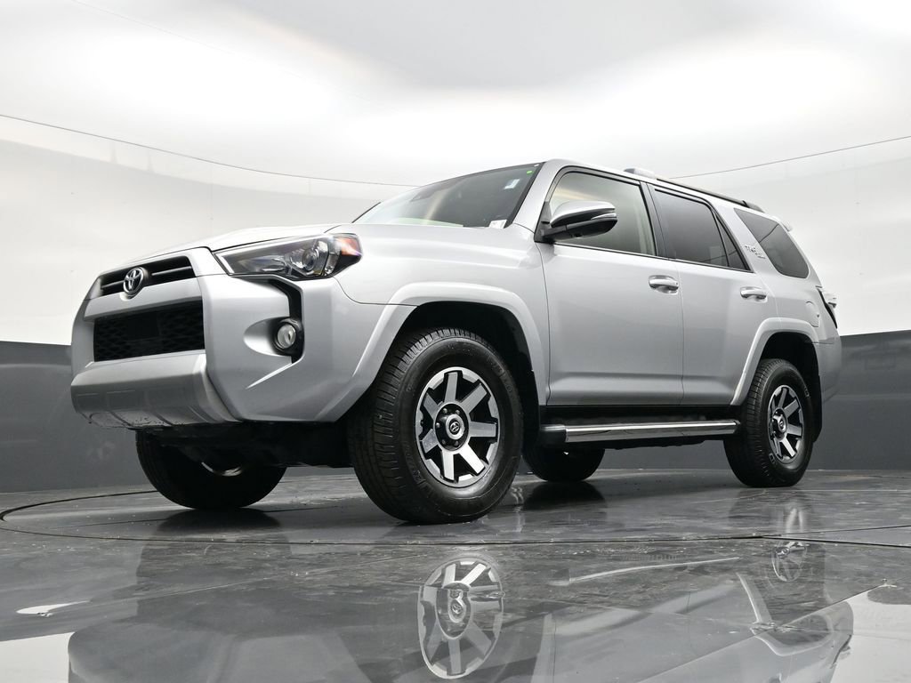 Used 2020 Toyota 4Runner TRD Off-Road Premium w/ Moonroof Package AWD/4WD image 21