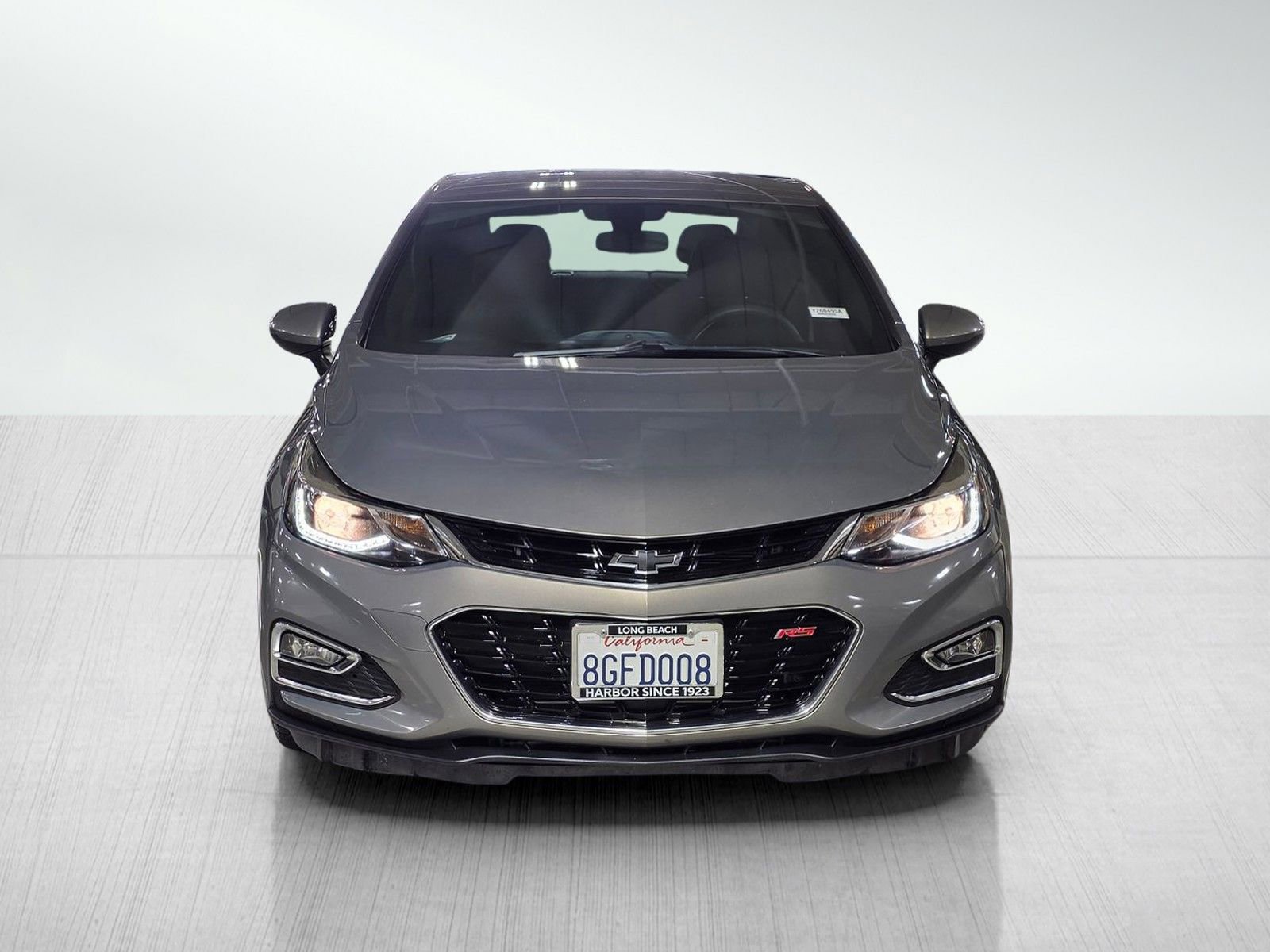 Used 2018 Chevrolet Cruze LT w/ Convenience Package image 2