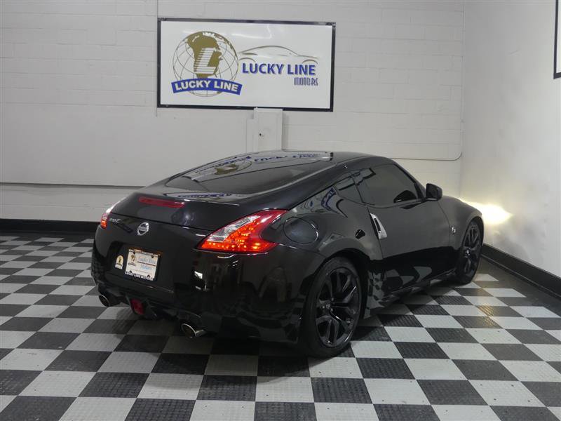 Used 2017 Nissan 370Z Coupe image 10
