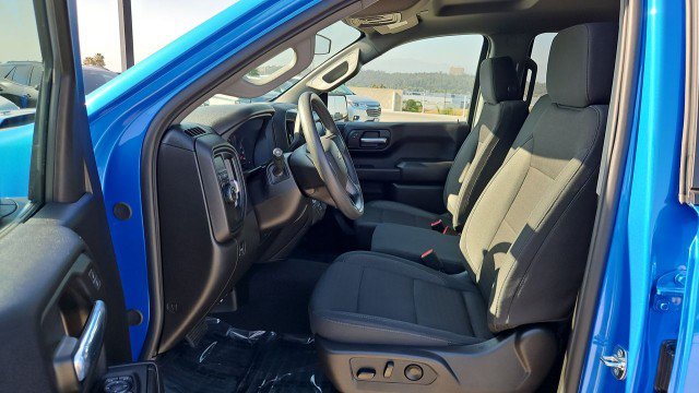 Used 2026 Chevrolet Silverado 1500 Custom w/ Turbomax Blackout Package RWD image 18