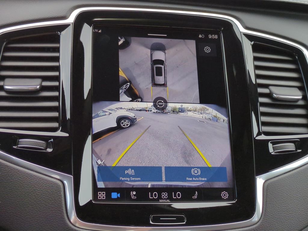 Used 2024 Volvo XC90 B6 Ultimate w/ Protection Package Premier image 17