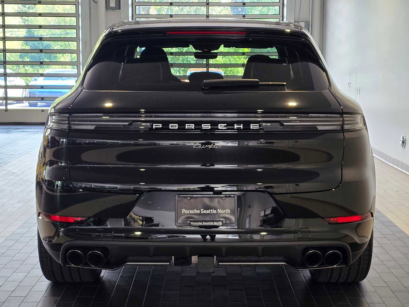 Used 2025 Porsche Cayenne Turbo image 6