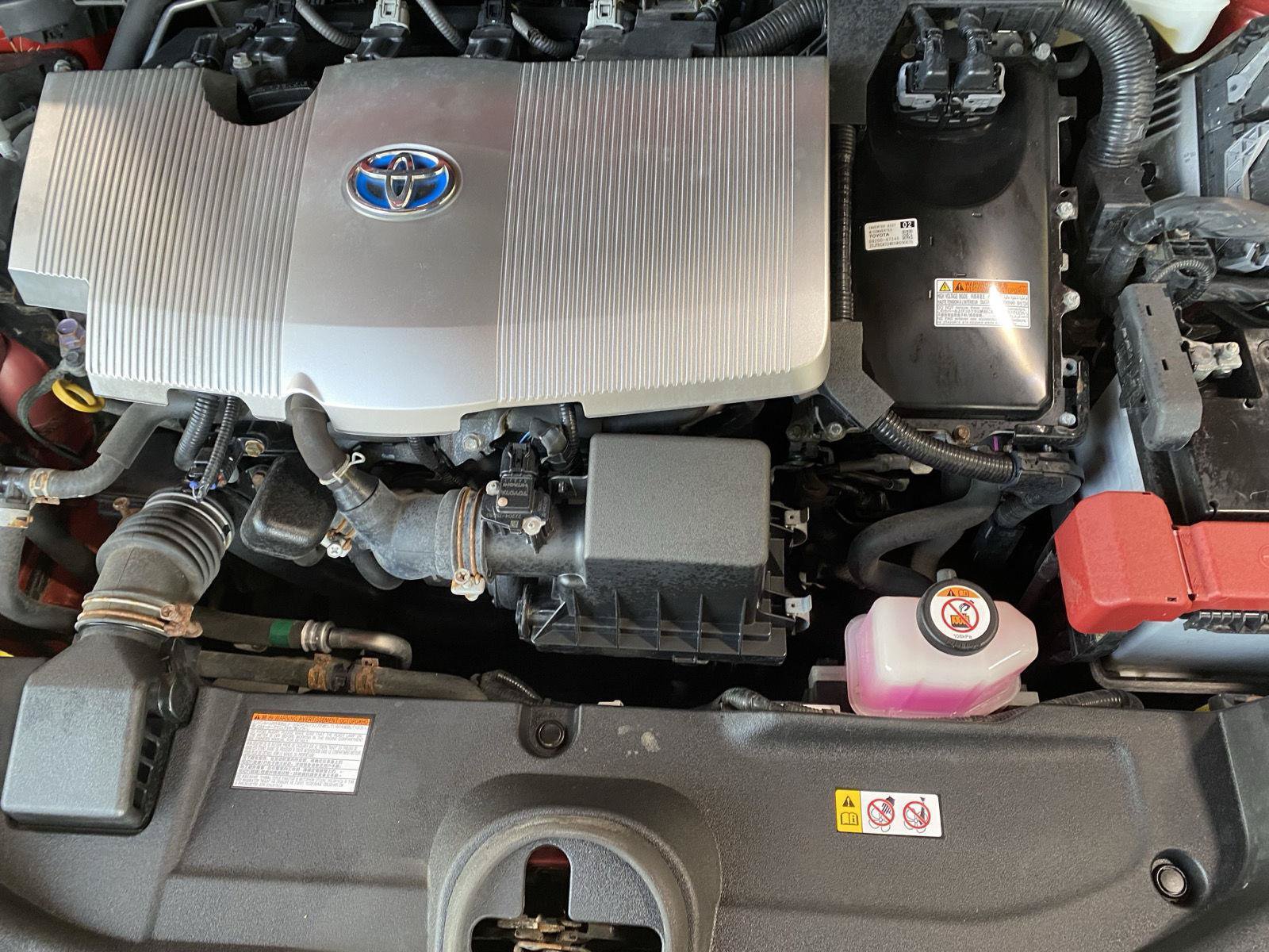 Used 2020 Toyota Prius LE AWD/4WD image 17