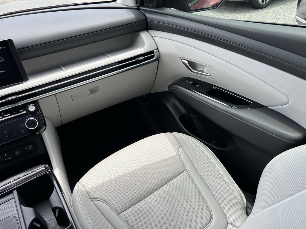 Used 2025 Hyundai Tucson Limited AWD/4WD image 21