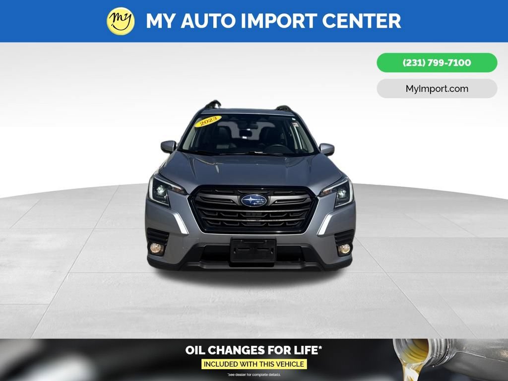 Used 2023 Subaru Forester Limited AWD/4WD image 2