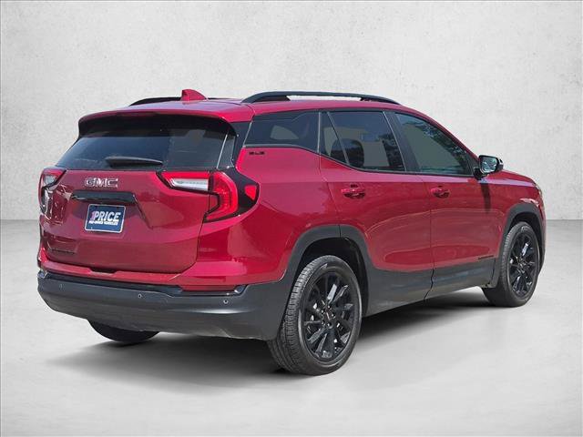 Used 2024 GMC Terrain SLE w/ Driver Convenience Package FWD image 5