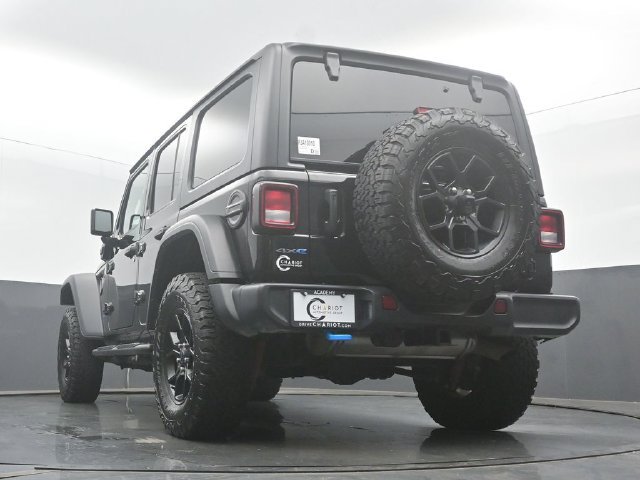 Used 2024 Jeep Wrangler Unlimited AWD/4WD image 47
