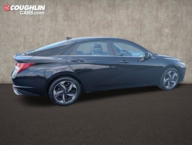 Used 2021 Hyundai Elantra Limited FWD image 8