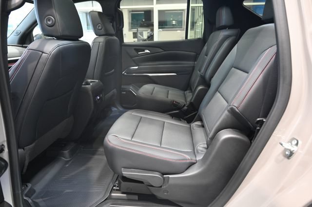 New 2026 Chevrolet Traverse Z71 w/ Enhanced Driving Package AWD/4WD image 12
