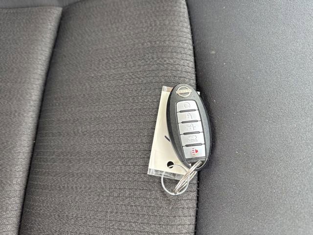 Used 2024 Nissan Altima 2.5 SV image 5