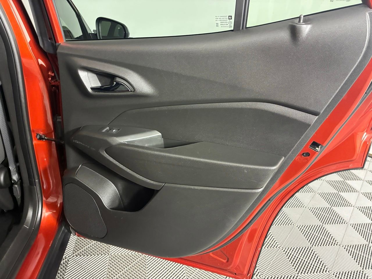 Used 2024 Chevrolet Trax RS w/ Driver Confidence Package image 26