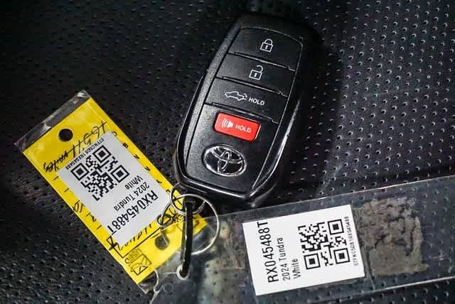 Used 2024 Toyota Tundra Platinum AWD/4WD image 42