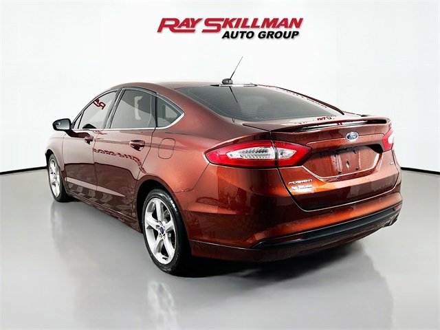 Used 2020 Ford Fusion SE image 5