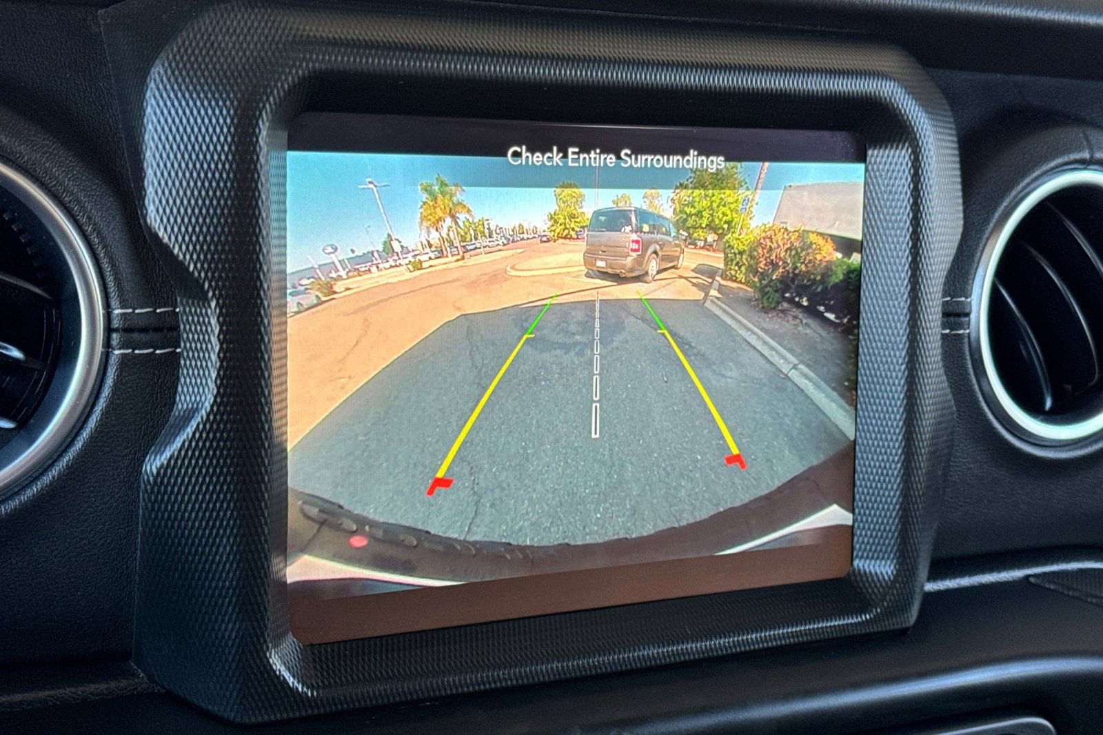 Used 2022 Jeep Wrangler Unlimited Rubicon 4xe w/ Safety Group image 19