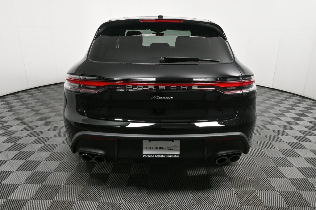 Certified 2025 Porsche Macan image 29