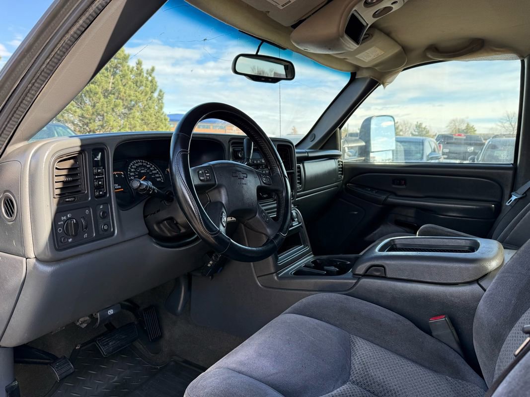 Used 2005 Chevrolet Silverado 2500 LS w/ Heavy-Duty Power Package image 15