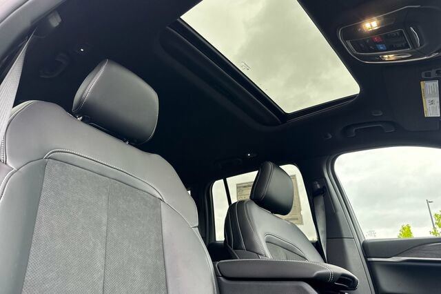 New 2026 Jeep Grand Cherokee Altitude AWD/4WD image 14