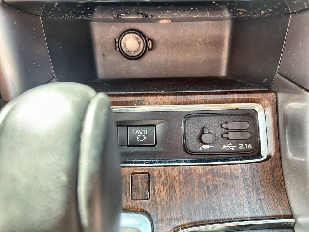 Used 2019 Subaru Ascent Touring AWD/4WD image 29