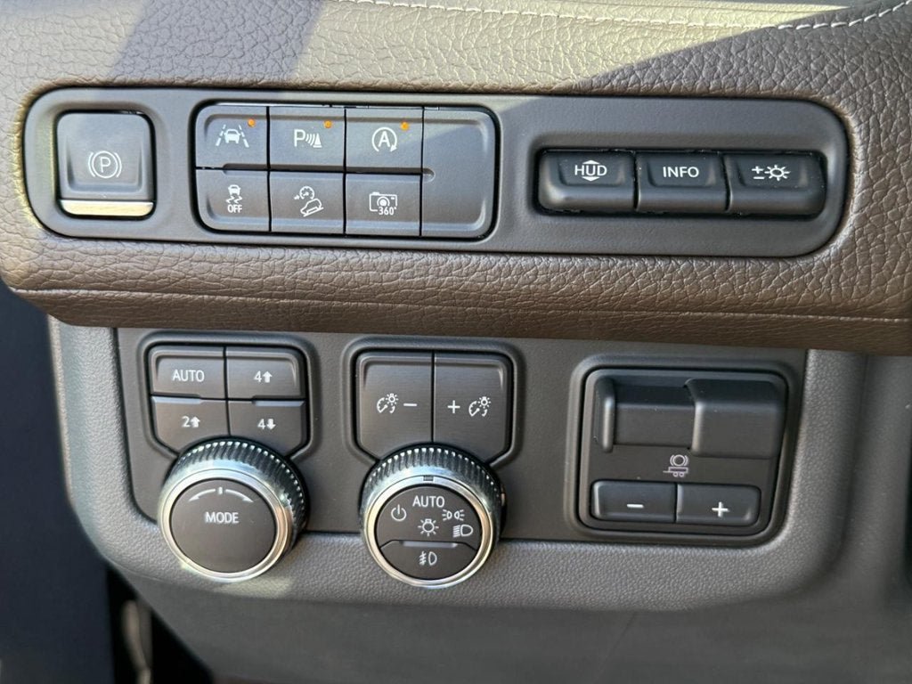 Used 2023 GMC Yukon XL Denali w/ LPO, Floor Liner Package AWD/4WD image 16